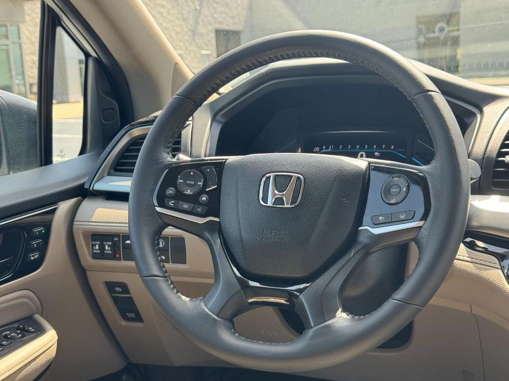 Honda Odyssey Vehicle Image 16
