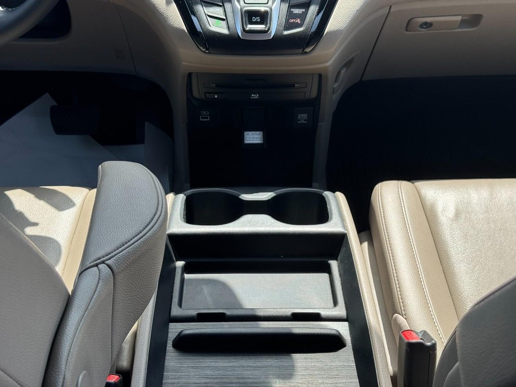 Honda Odyssey Vehicle Image 18