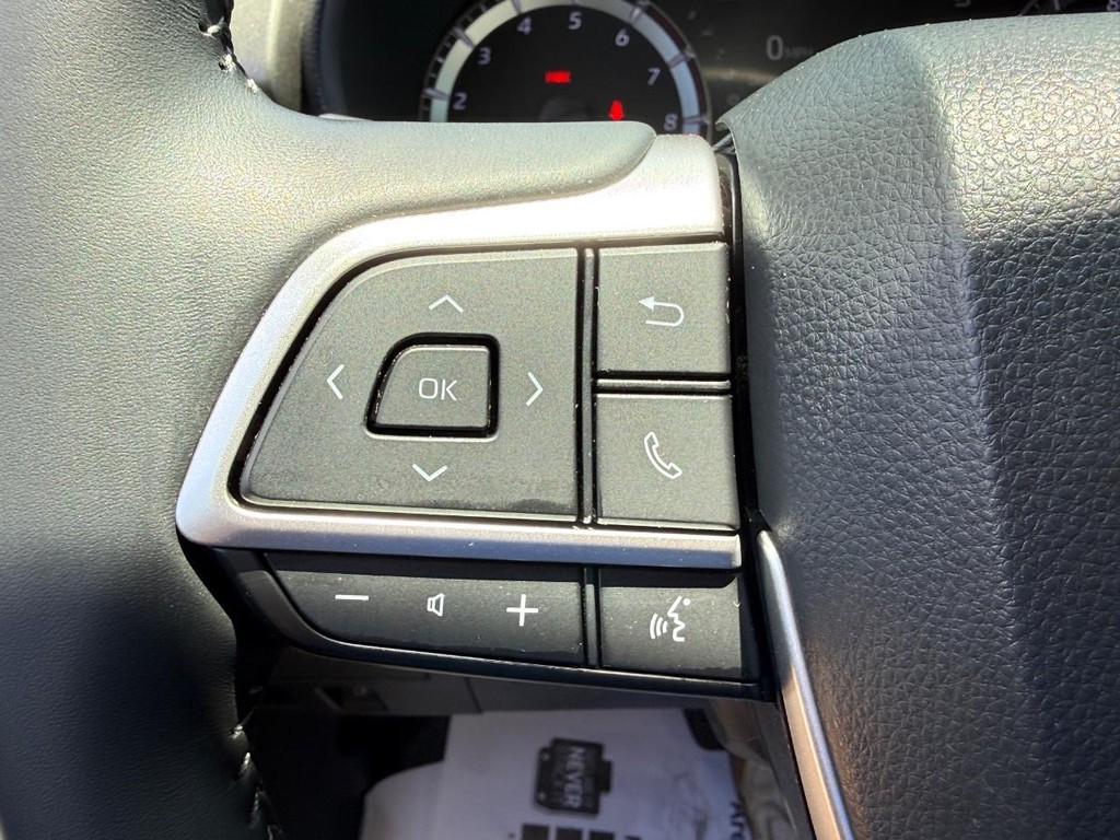 Toyota Highlander Vehicle Image 19