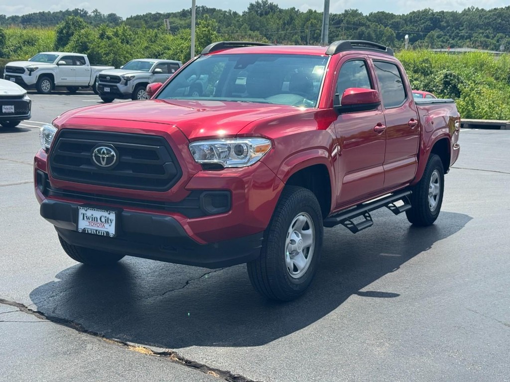 Toyota Tacoma 4WD Vehicle Image 9
