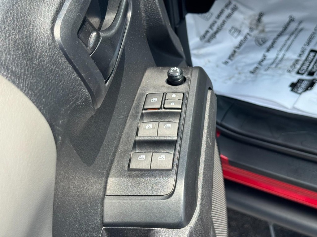Toyota Tacoma 4WD Vehicle Image 16