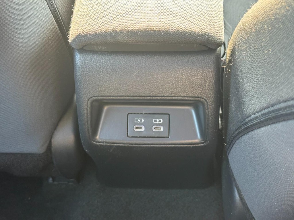 Toyota Corolla Vehicle Image 12