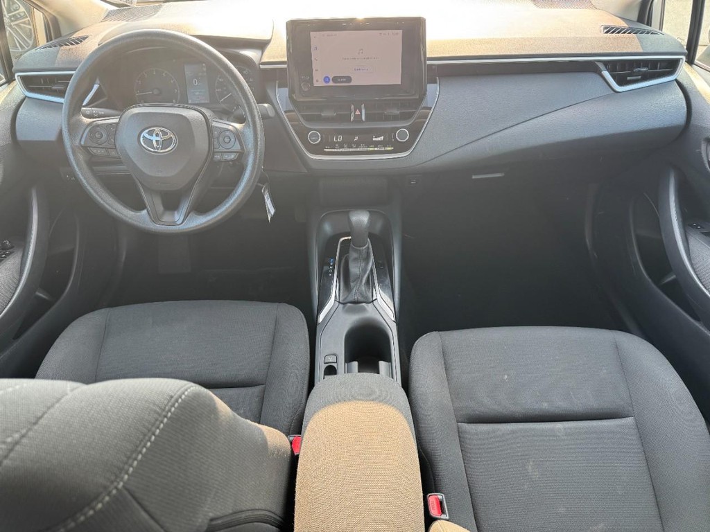 Toyota Corolla Vehicle Image 13