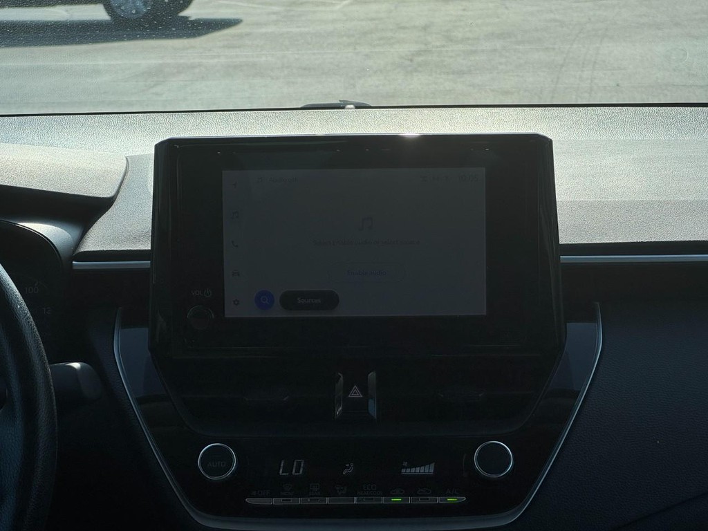 Toyota Corolla Vehicle Image 15
