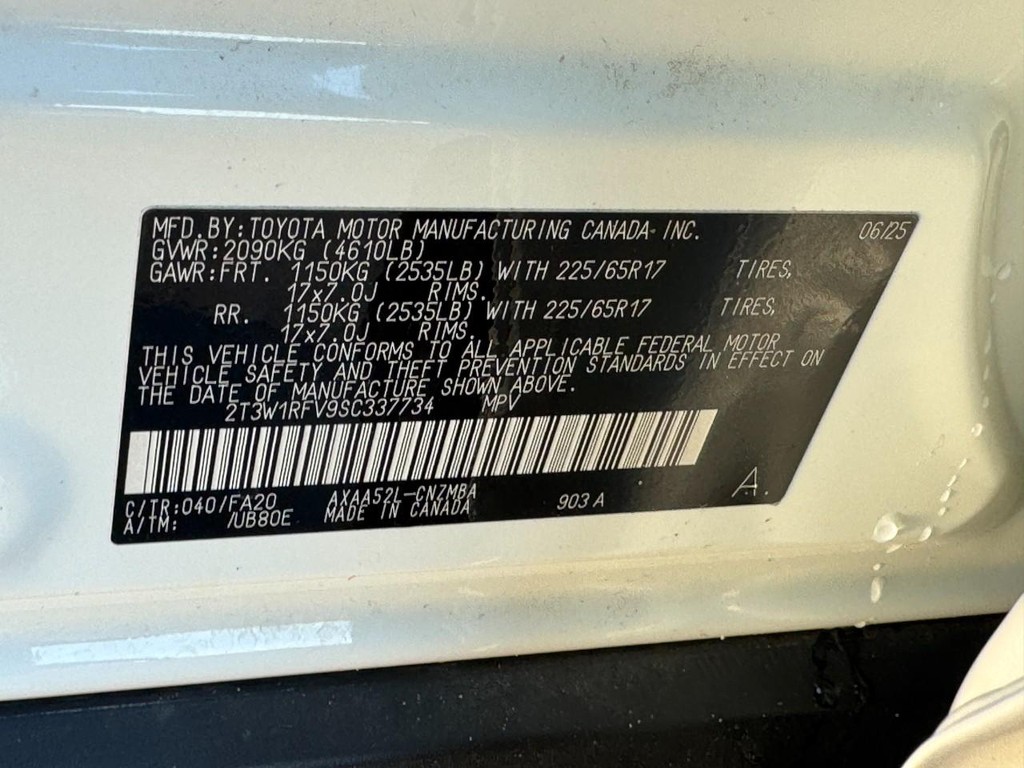 Toyota RAV4 Vehicle Image 24