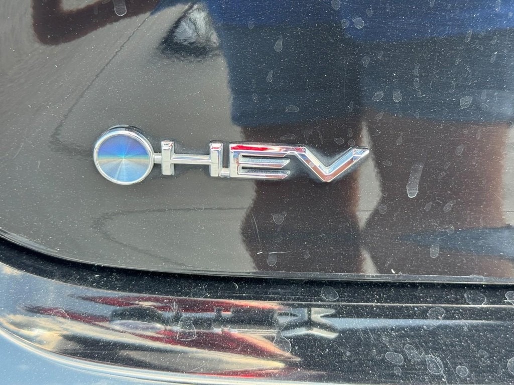 Toyota Camry Vehicle Image 5