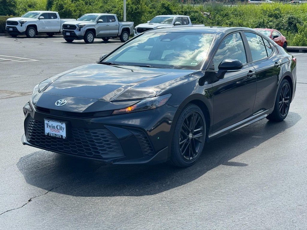 Toyota Camry Vehicle Image 10