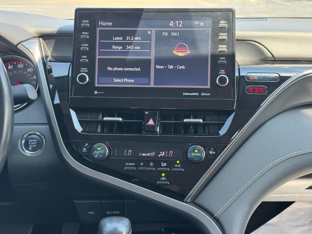 Toyota Camry Vehicle Image 14