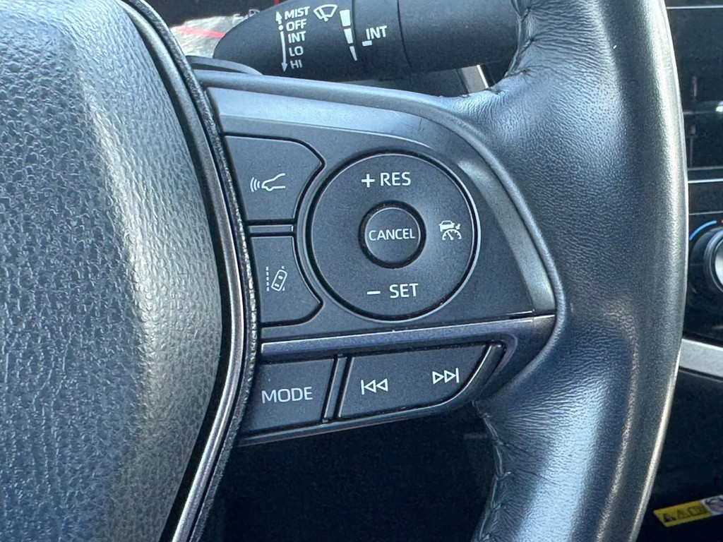 Toyota Camry Vehicle Image 19