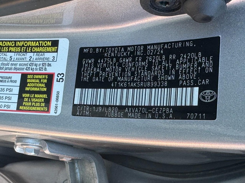 Toyota Camry Vehicle Image 23