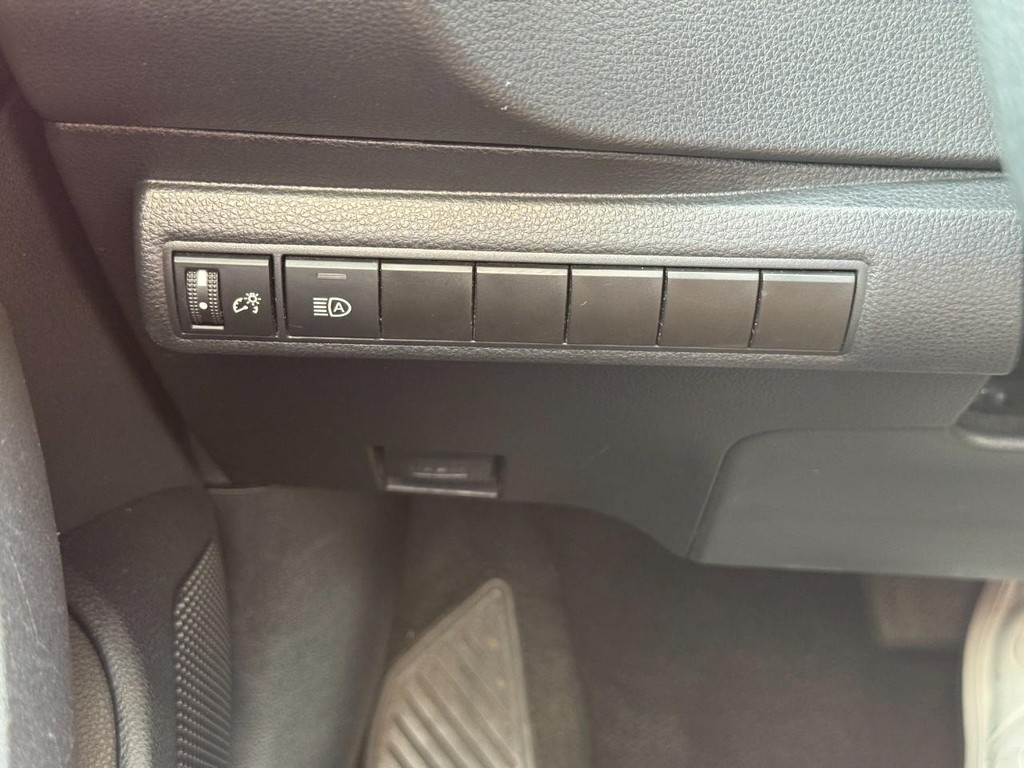 Toyota Corolla Vehicle Image 19
