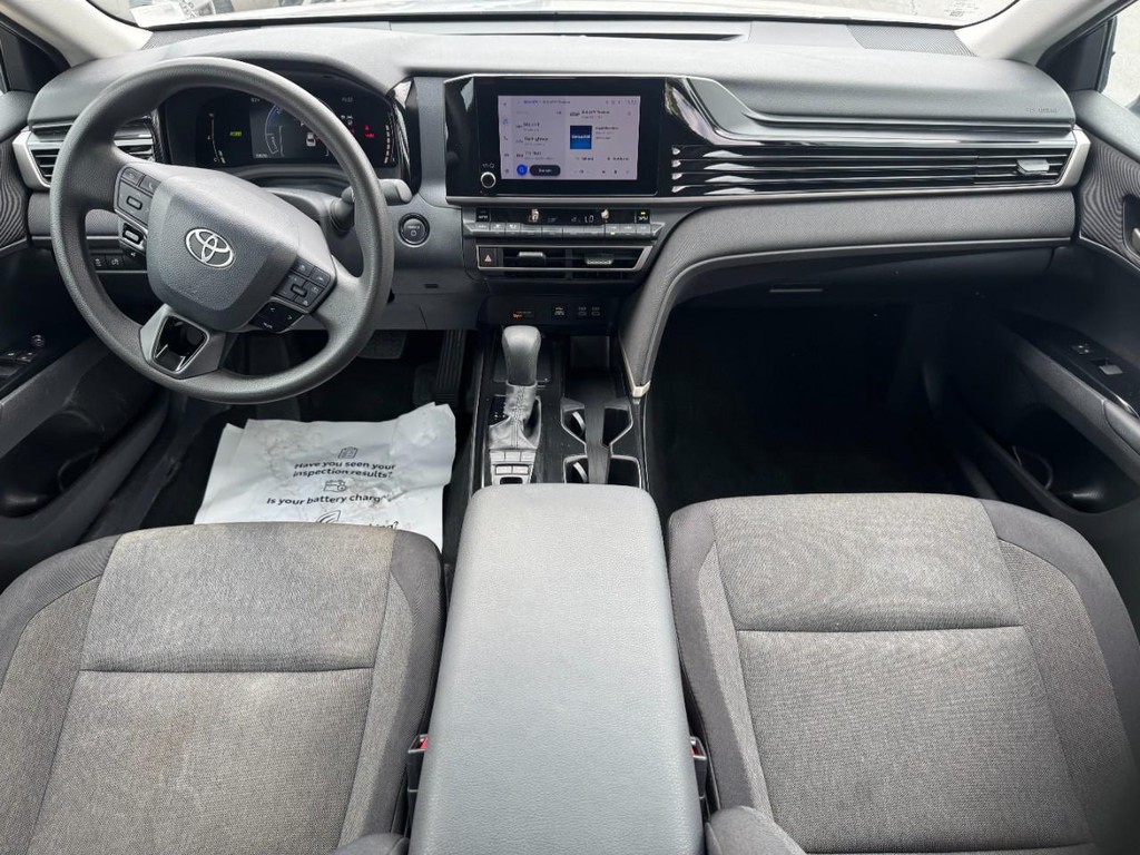 Toyota Camry Vehicle Image 12