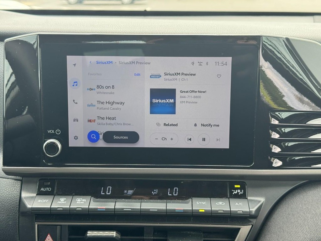 Toyota Camry Vehicle Image 14
