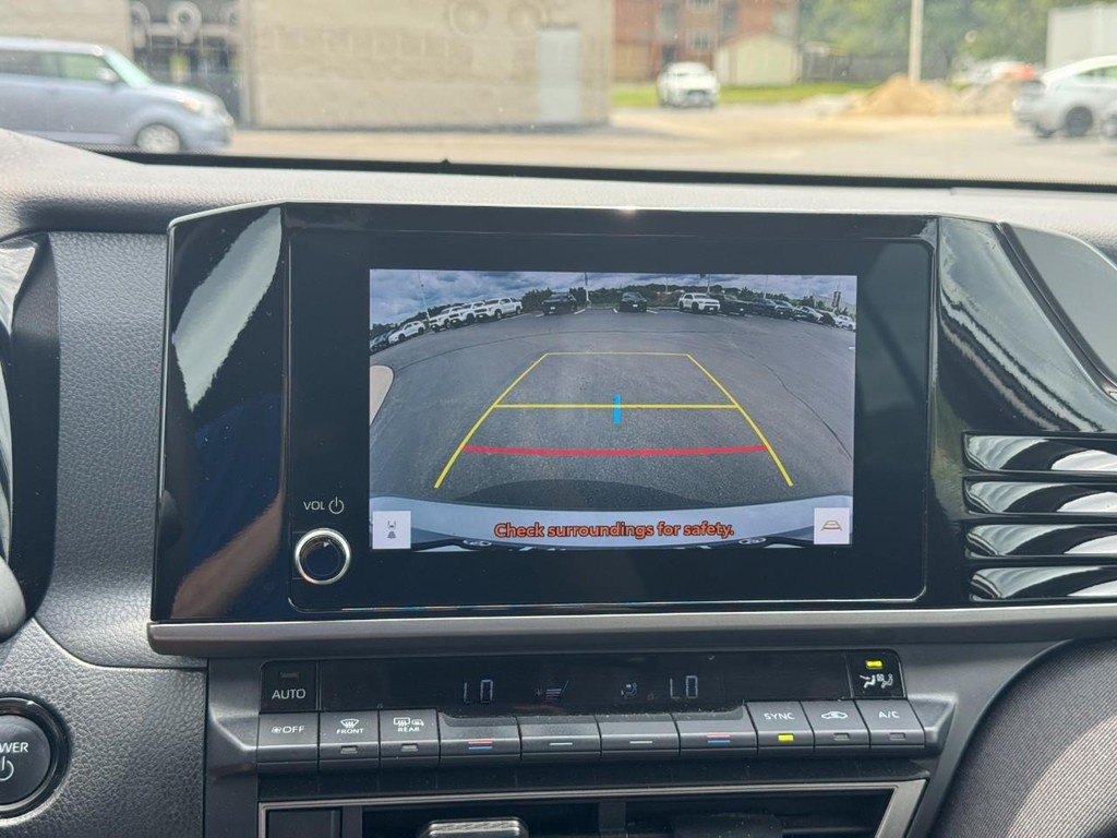 Toyota Camry Vehicle Image 23