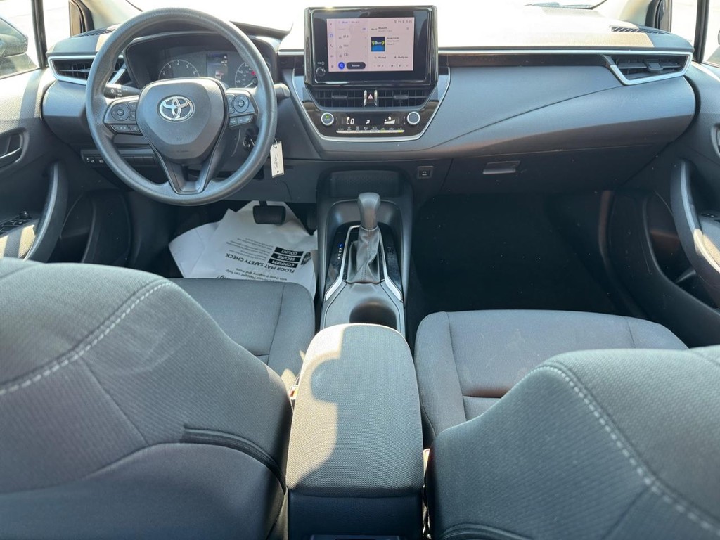 Toyota Corolla Vehicle Image 11