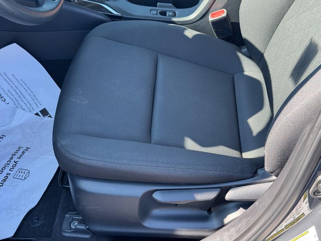 Toyota Corolla Vehicle Image 16