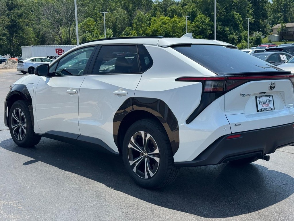 Toyota bZ4X Vehicle Image 6