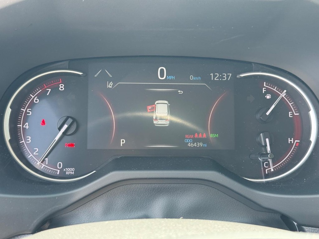 Toyota RAV4 Vehicle Image 22
