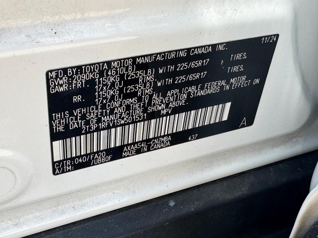 Toyota RAV4 Vehicle Image 25