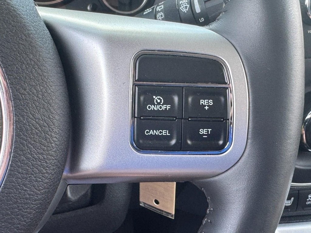 Jeep Compass Vehicle Image 19