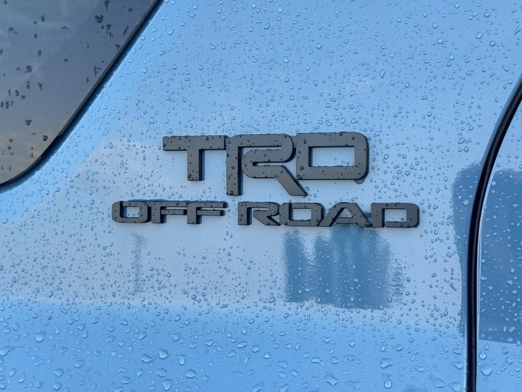 Toyota 4Runner Vehicle Image 5
