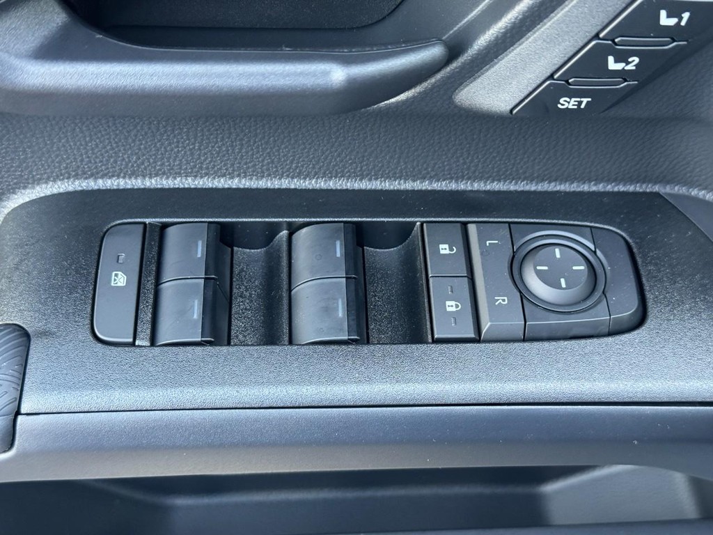 Toyota 4Runner Vehicle Image 12