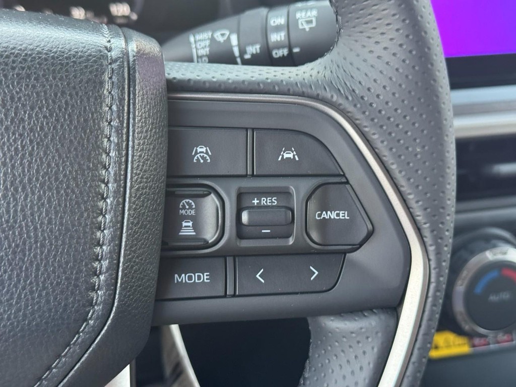 Toyota 4Runner Vehicle Image 17