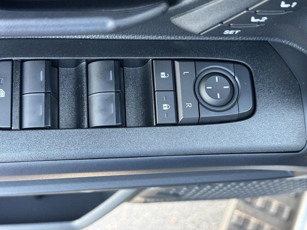 Toyota 4Runner Vehicle Image 12