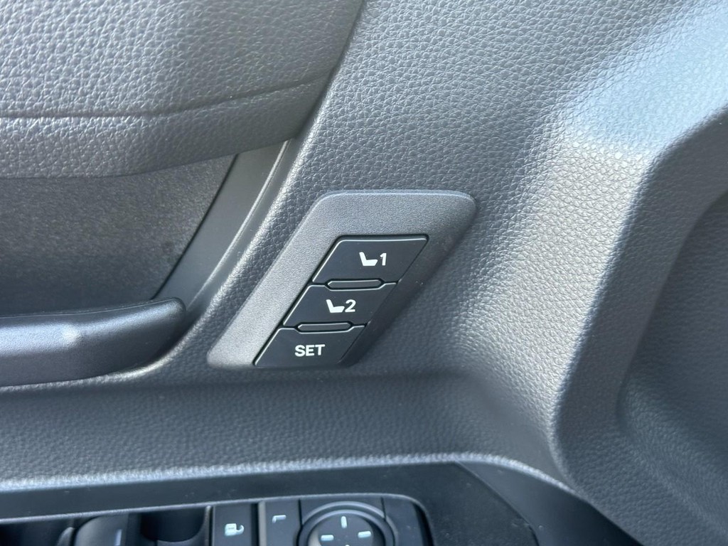 Toyota 4Runner Vehicle Image 13