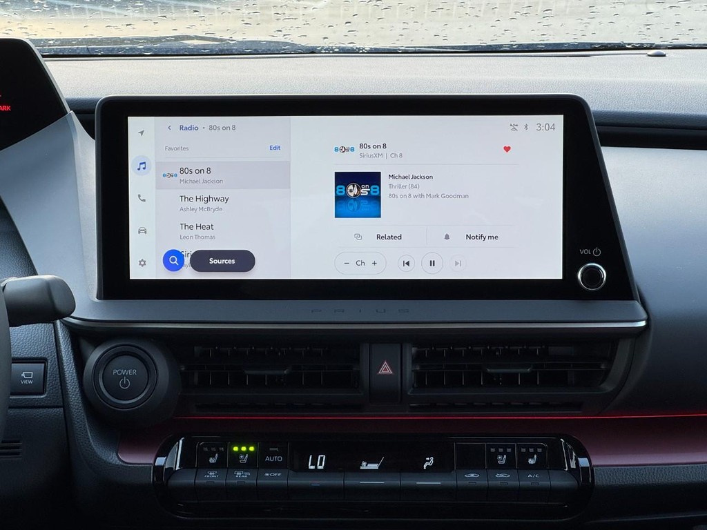 Toyota Prius Plug-In Hybrid Vehicle Image 8