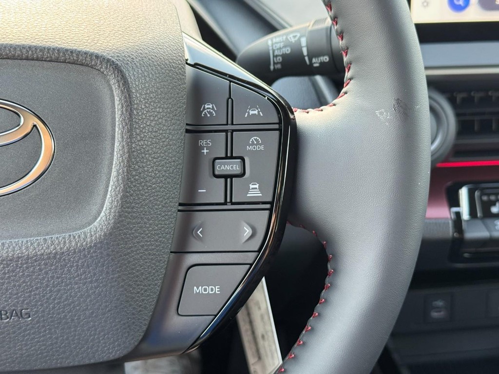 Toyota Prius Plug-In Hybrid Vehicle Image 15