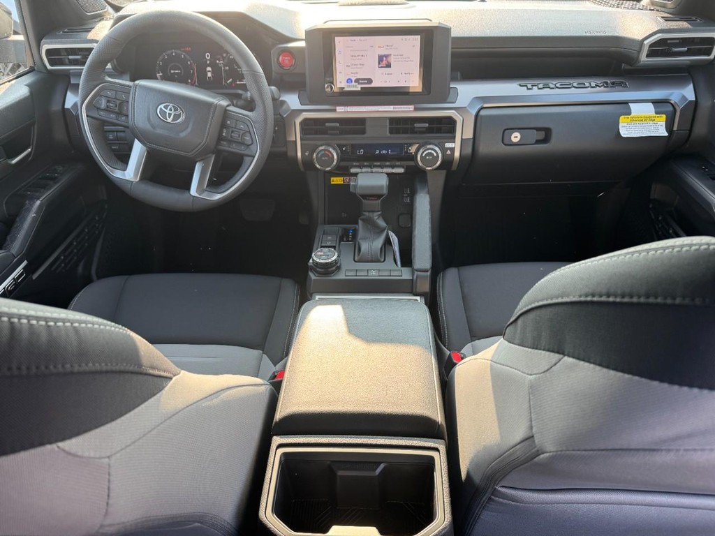 Toyota Tacoma 4WD Vehicle Image 8