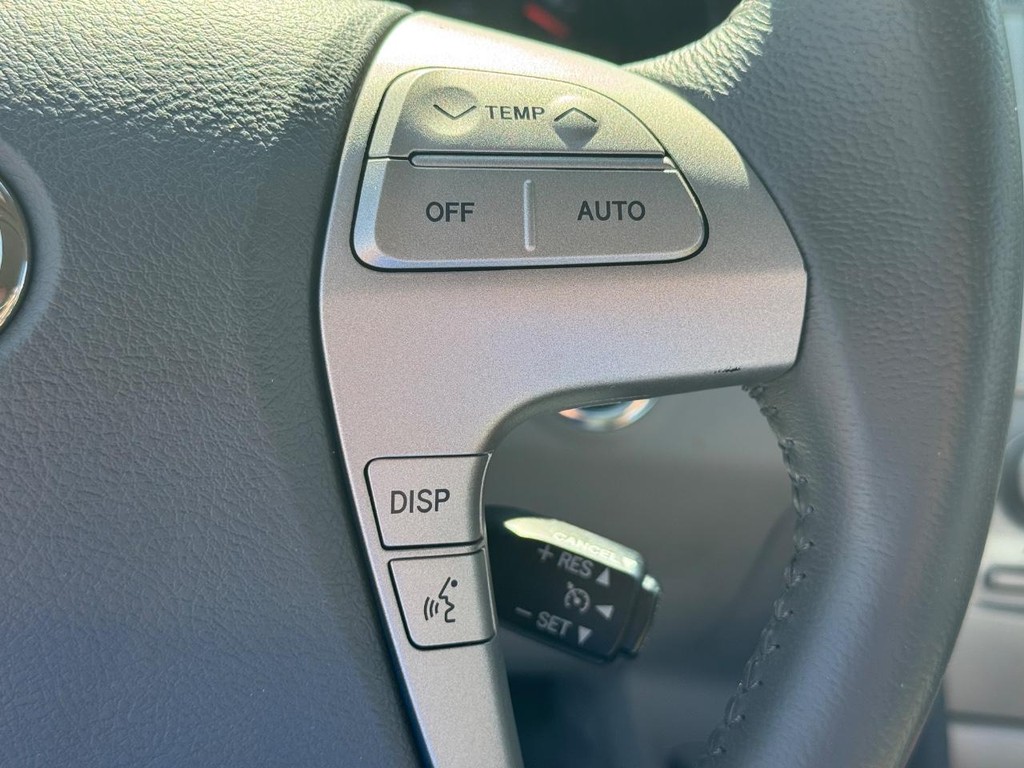 Toyota Camry Vehicle Image 17