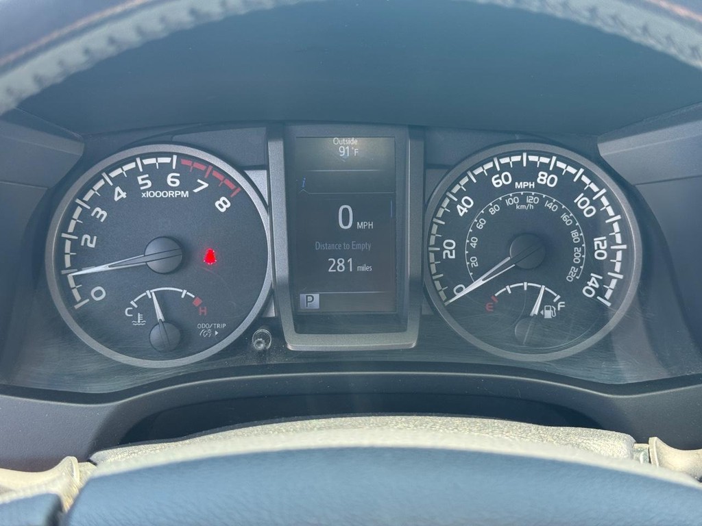 Toyota Tacoma Vehicle Image 21