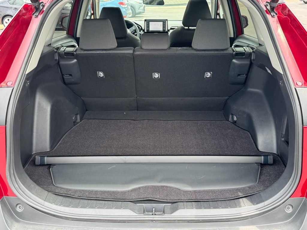 Toyota RAV4 Vehicle Image 6