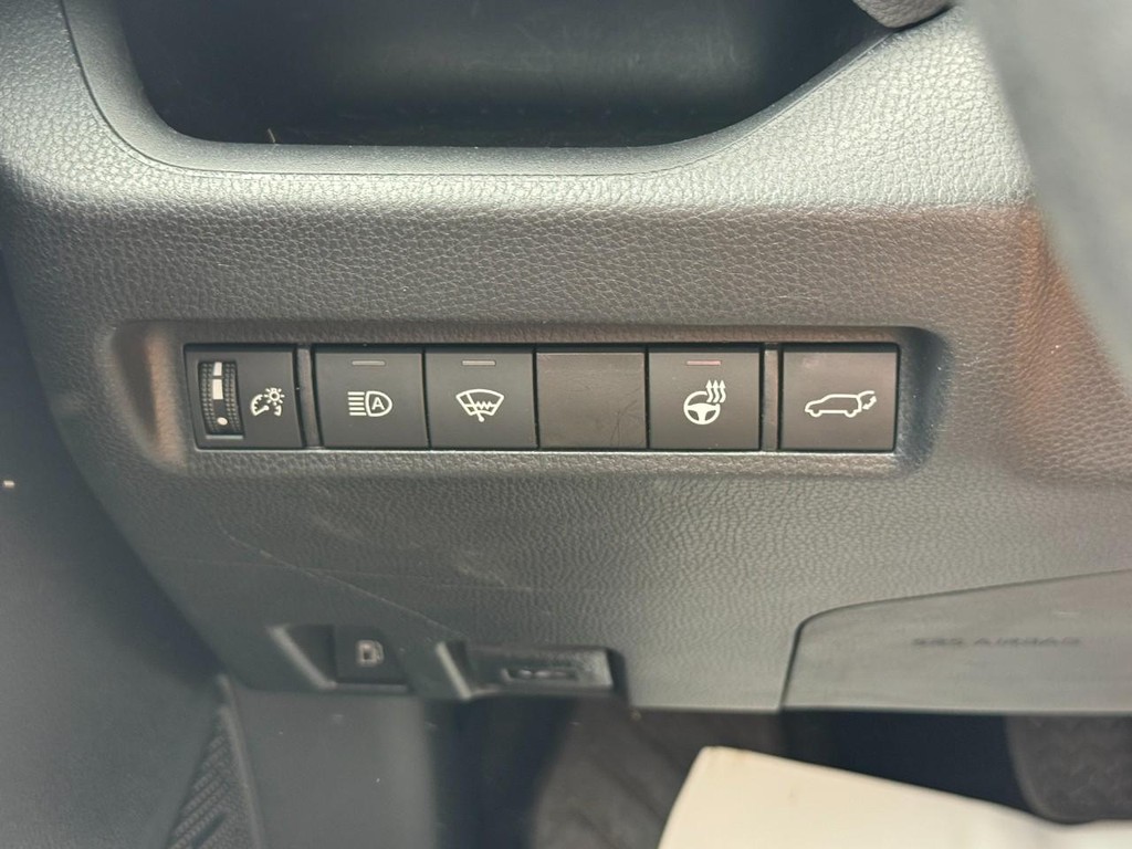 Toyota RAV4 Vehicle Image 20