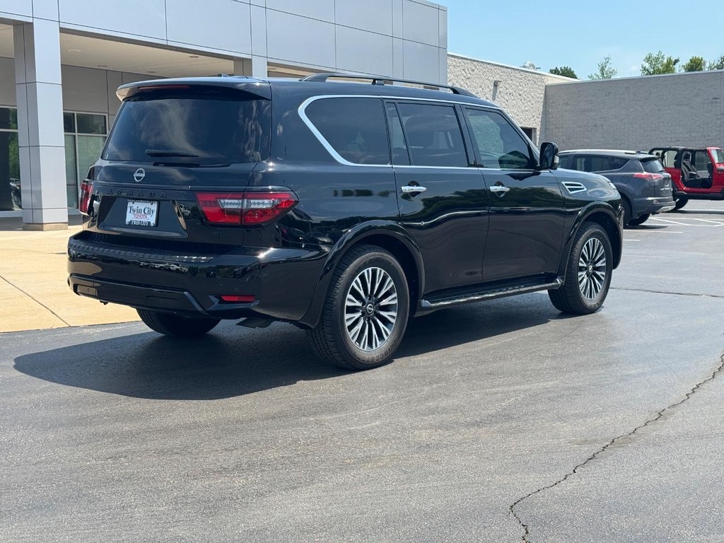 Nissan Armada Vehicle Image 3