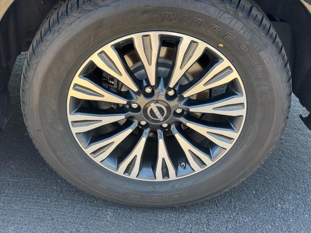 Nissan Armada Vehicle Image 8