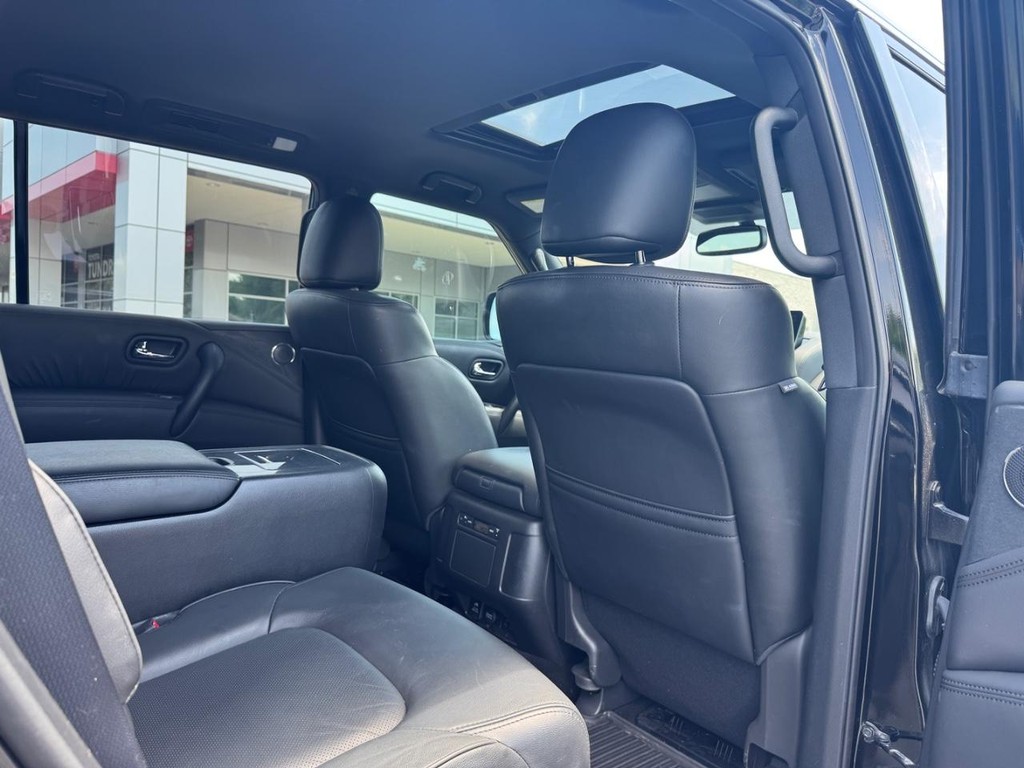 Nissan Armada Vehicle Image 12