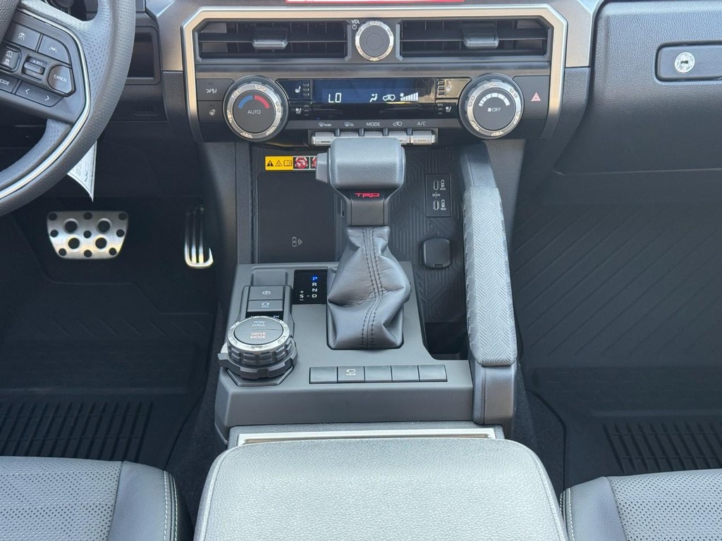 Toyota 4Runner Vehicle Image 10