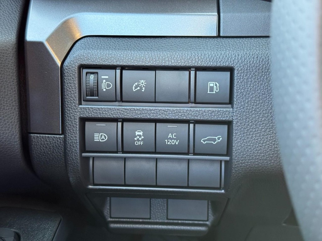 Toyota 4Runner Vehicle Image 13