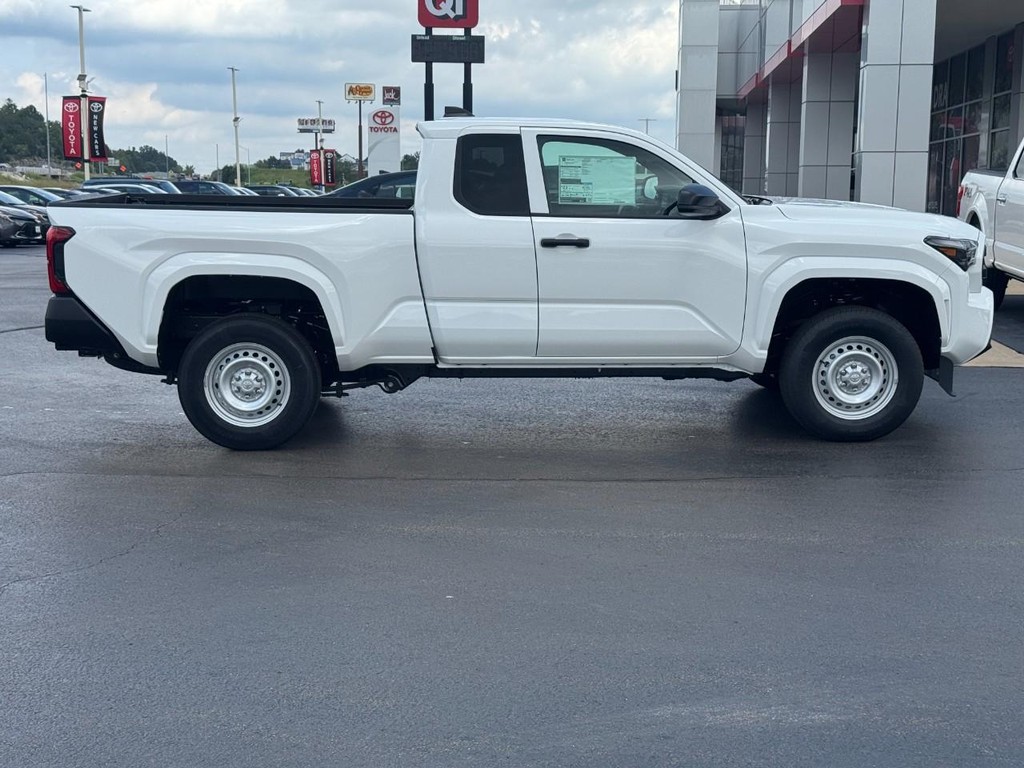 Toyota Tacoma 2WD Vehicle Image 2