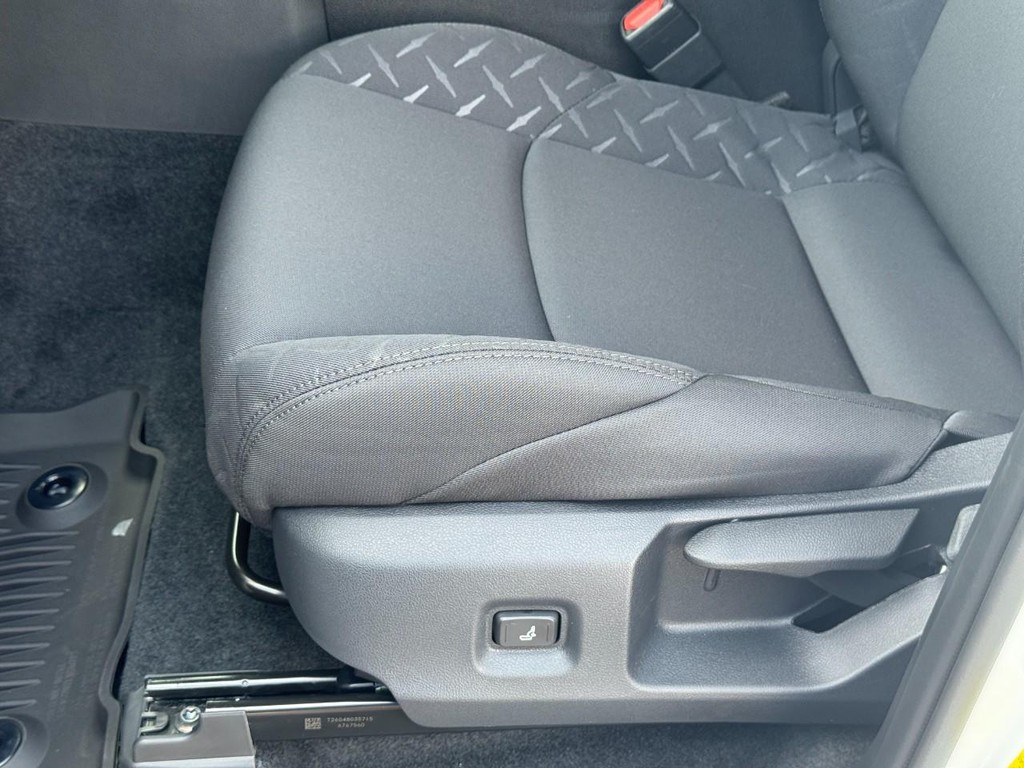 Toyota Tacoma 2WD Vehicle Image 9