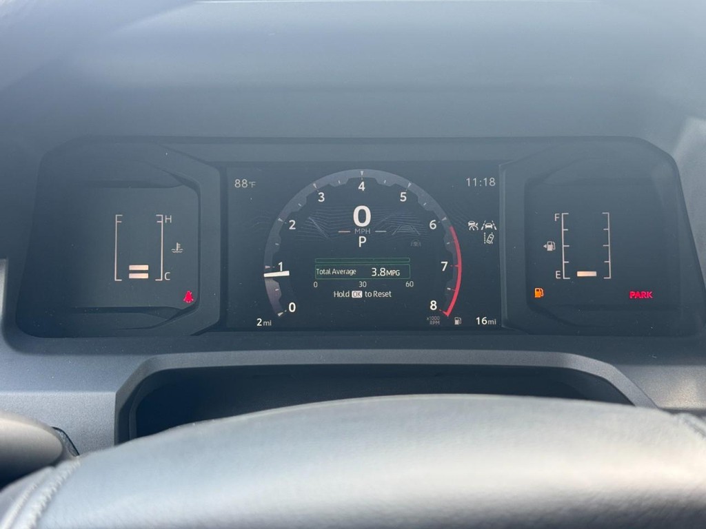 Toyota Tacoma 2WD Vehicle Image 14