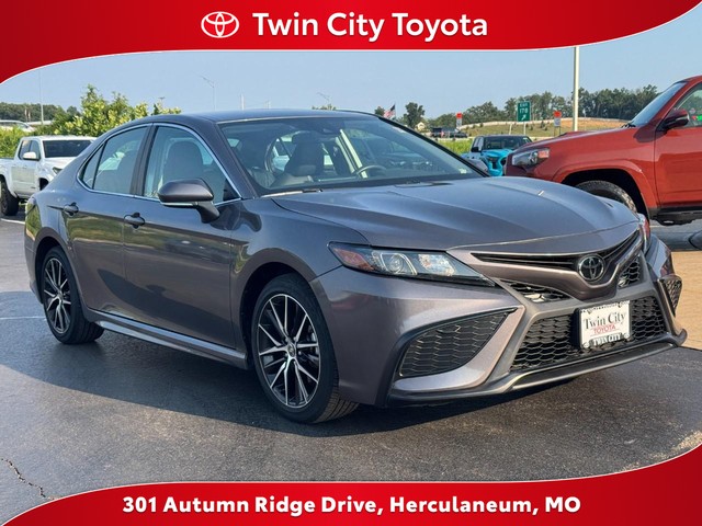 more details - toyota camry