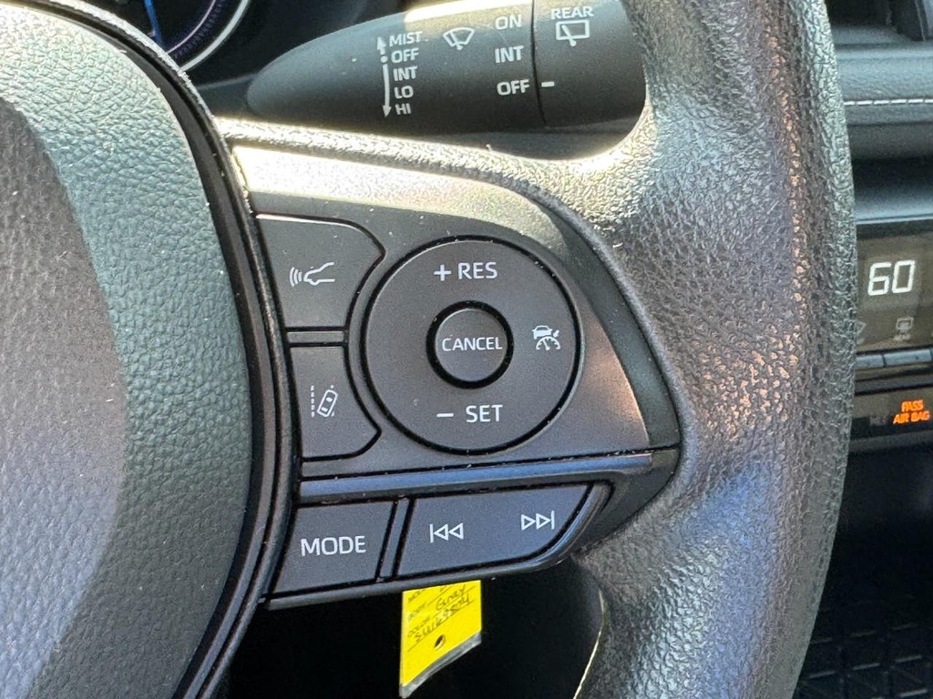 Toyota RAV4 Vehicle Image 21