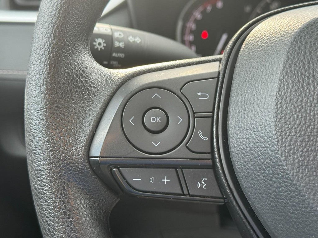 Toyota RAV4 Vehicle Image 19