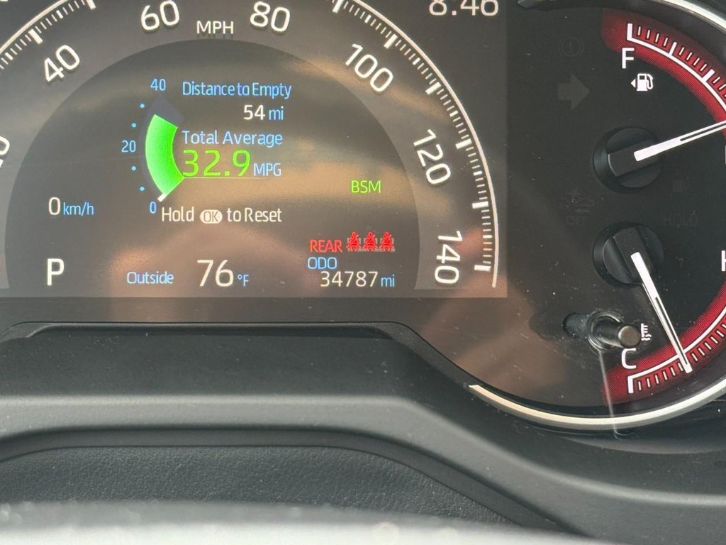 Toyota RAV4 Vehicle Image 22