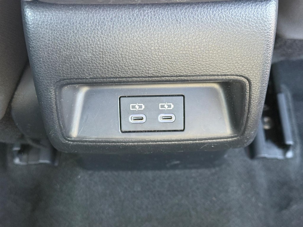 Toyota Corolla Vehicle Image 12