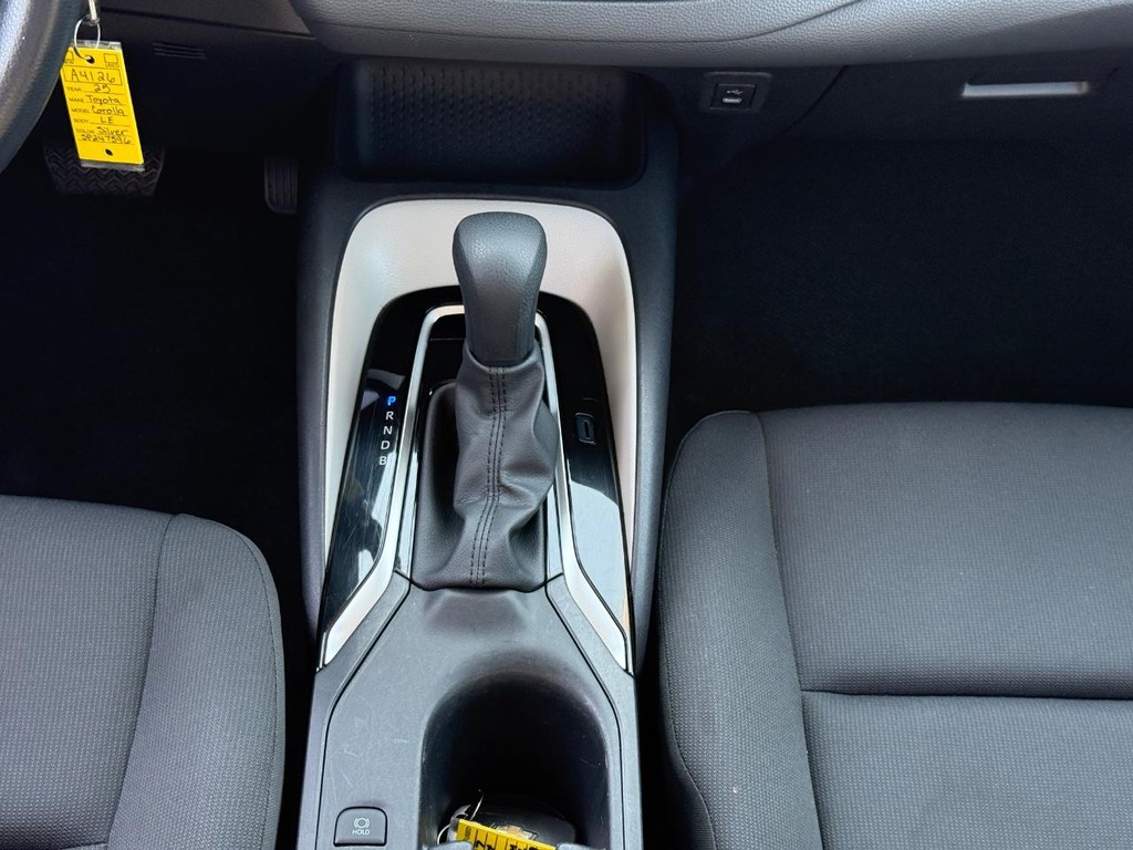 Toyota Corolla Vehicle Image 16